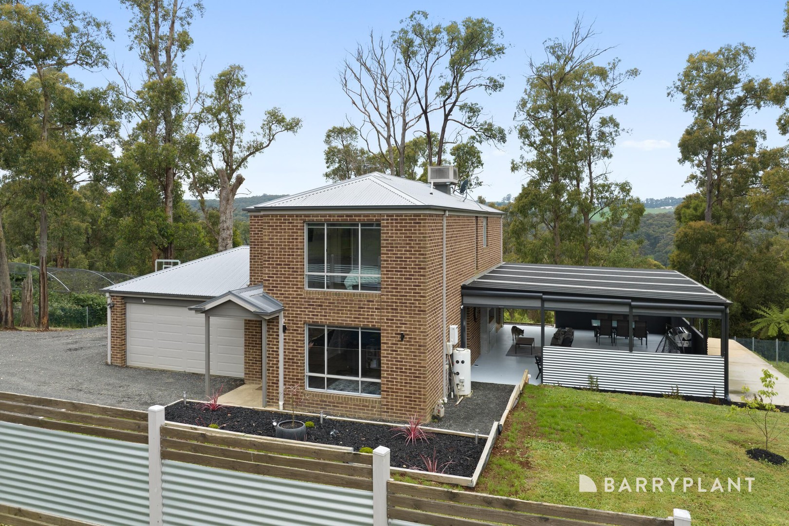 4 Woodlands Avenue, Cockatoo, VIC 3781, Cockatoo - Thumbnail 2