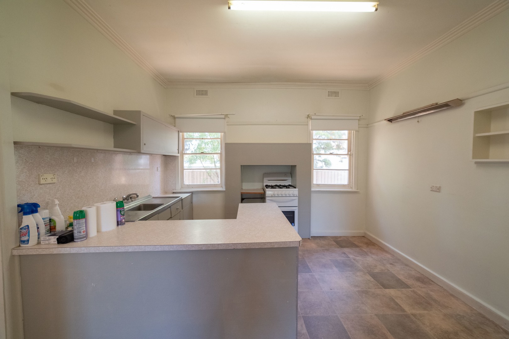 4 Woolcock Avenue, Kangaroo Flat, VIC 3555, Kangaroo Flat - Thumbnail 4