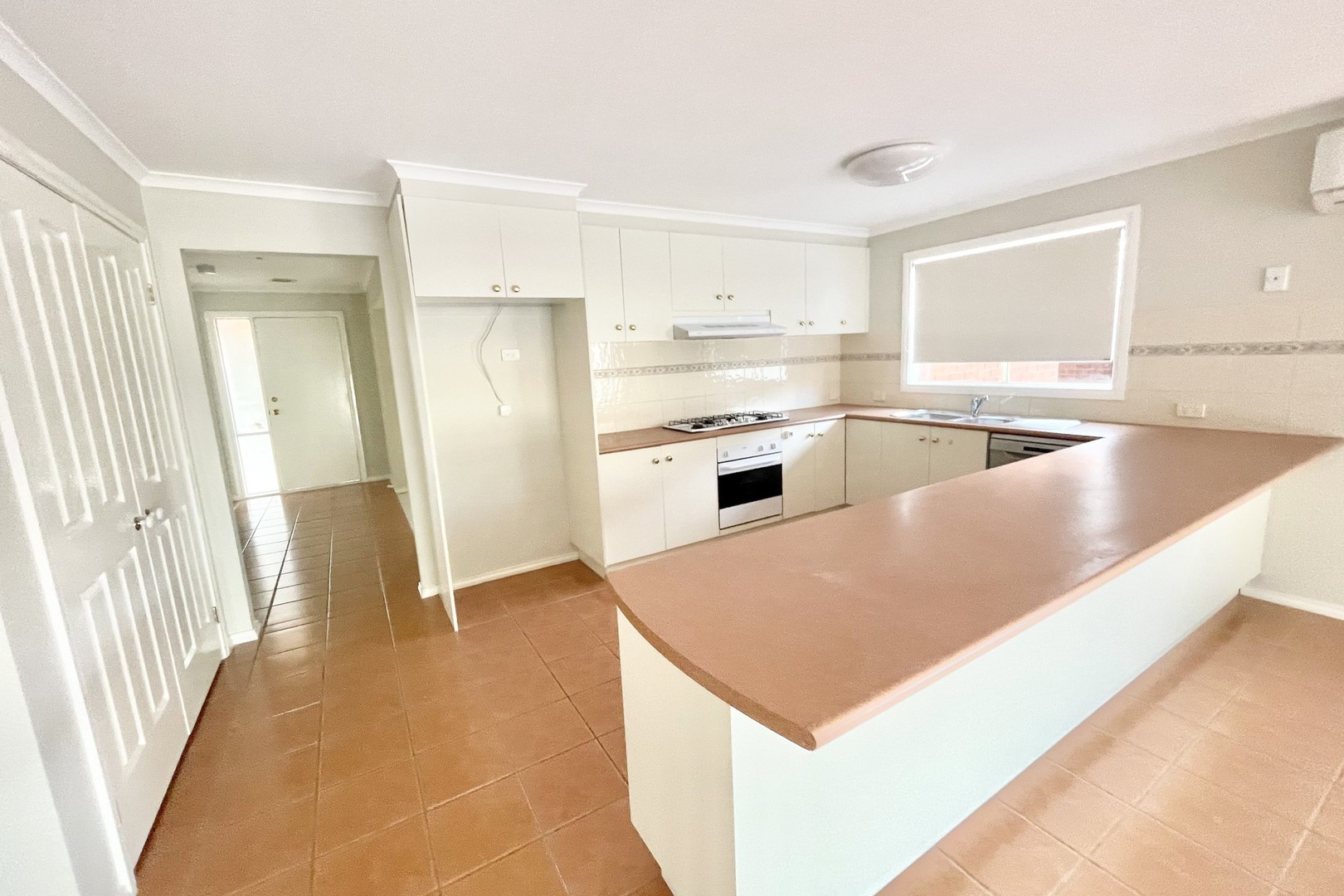 4 Woronora Way, Taylors Hill, VIC 3037, Taylors Hill - Thumbnail 7