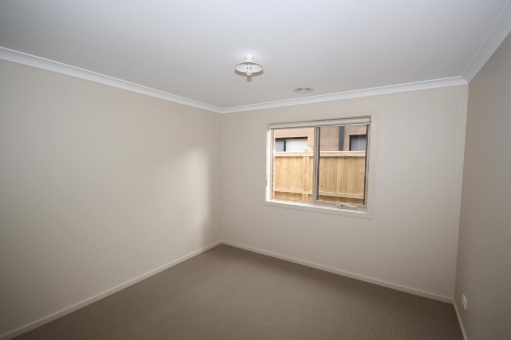4 Wurrook Circuit, North Geelong, VIC 3215, North Geelong - Thumbnail 7