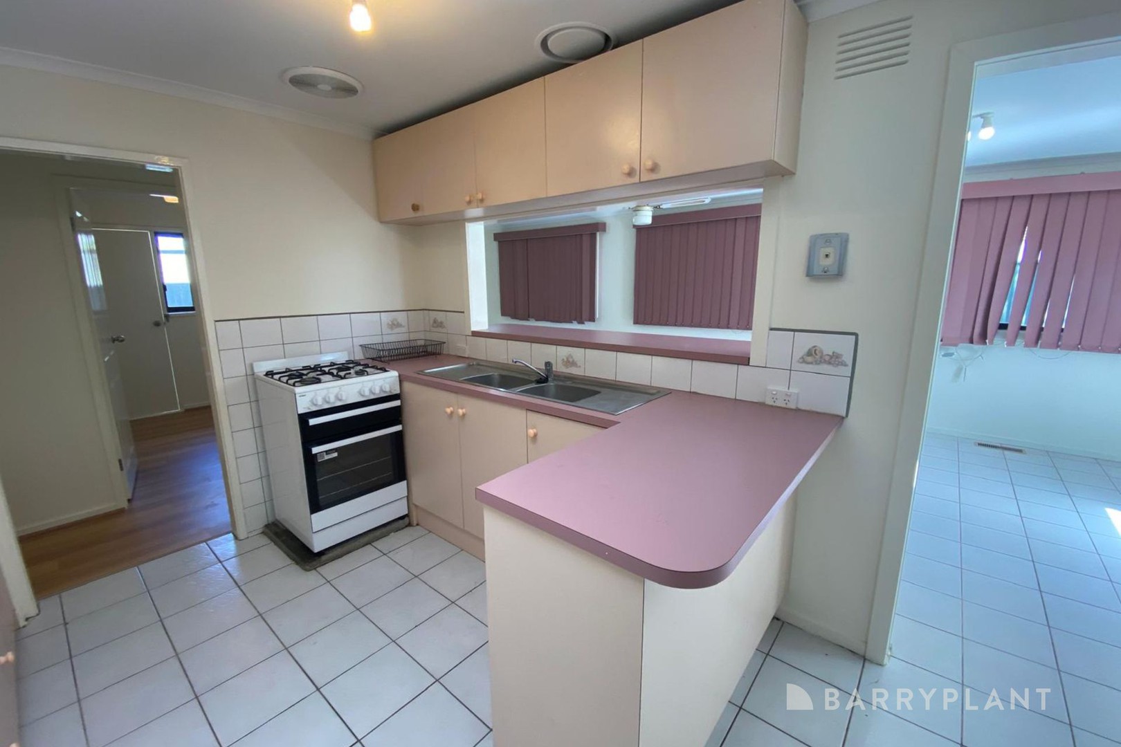 4 Yando Place, Wyndham Vale, VIC 3024 - Thumbnail 2 - 03/04/2025