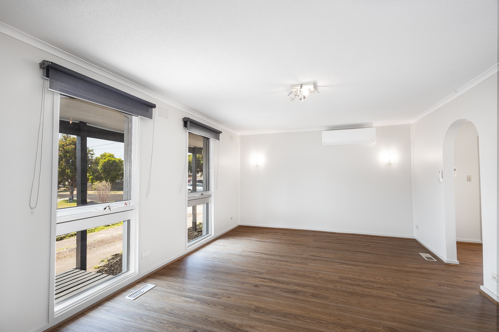 4 Yarra Place, Craigieburn, VIC 3064 - Thumbnail 1 - 12/01/2026