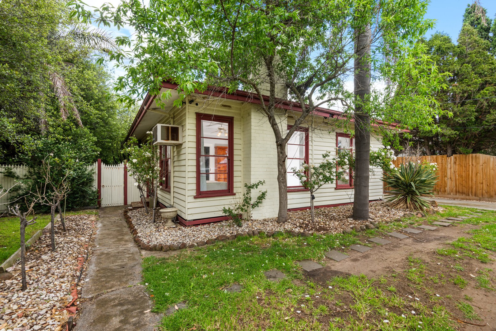 4 Zinnia Street, Norlane, VIC 3214 - Thumbnail 2 - 27/11/2025