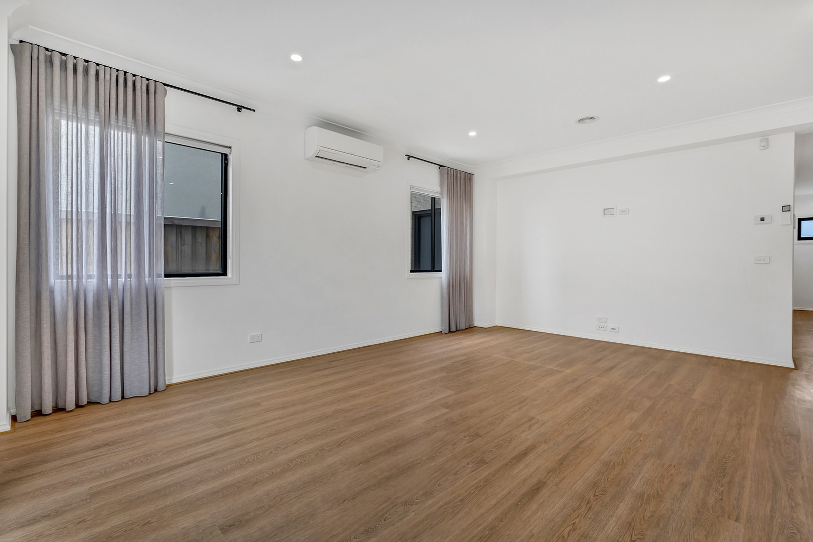 40 Barkers Crescent, Mickleham, VIC 3064, Mickleham - Thumbnail 3