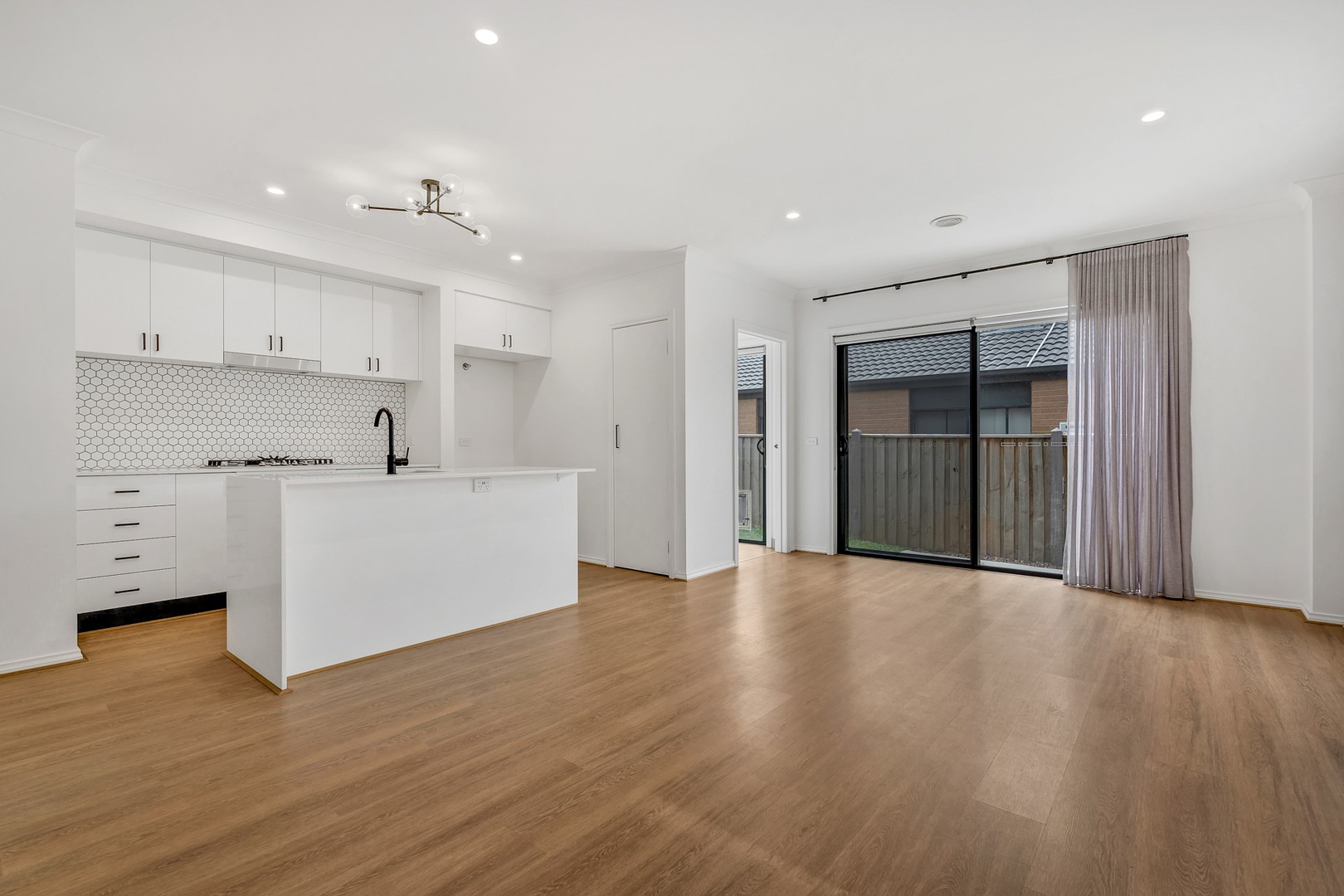 40 Barkers Crescent, Mickleham, VIC 3064, Mickleham - Thumbnail 4