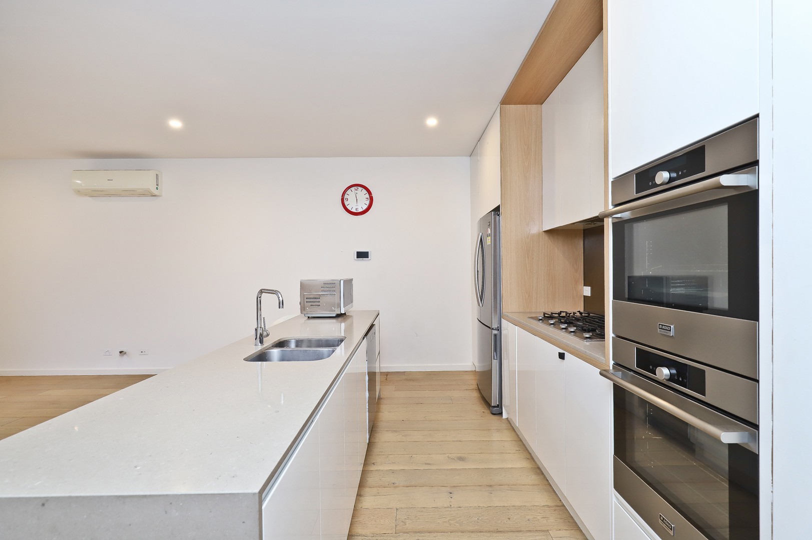 40 Bill Carn Avenue, Cairnlea, VIC 3023 - Thumbnail 2 - 12/03/2026