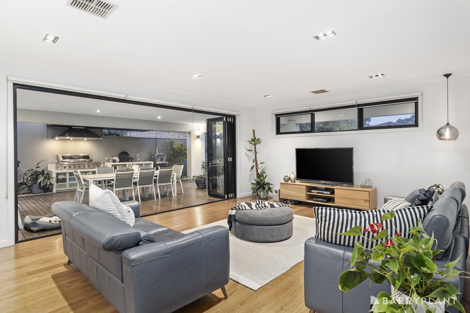 40 Brandon Crescent, Bundoora, VIC 3083, Bundoora - Thumbnail 2