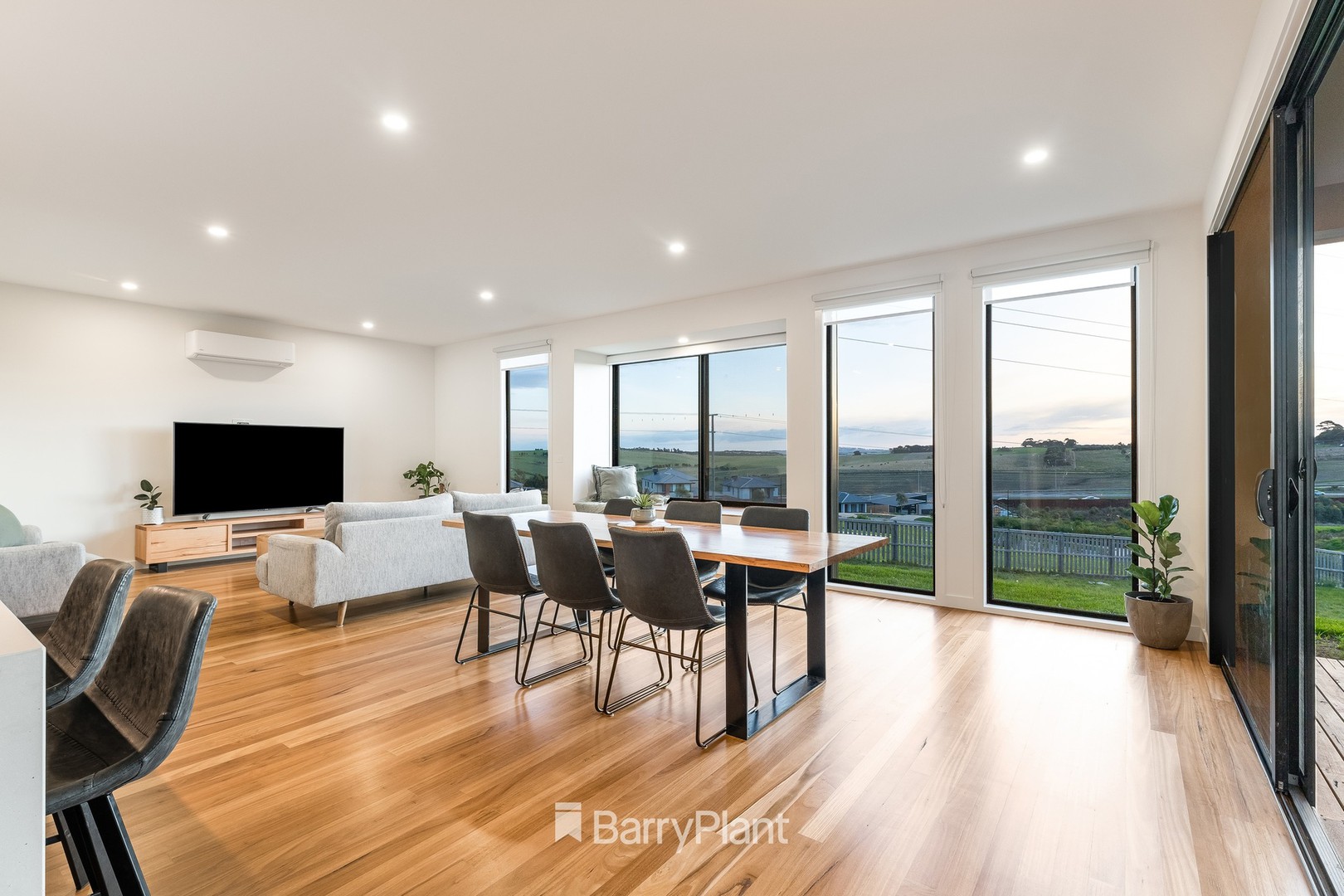 40 Brownhill Ridge, Wandana Heights, VIC 3216, Wandana Heights - Thumbnail 2