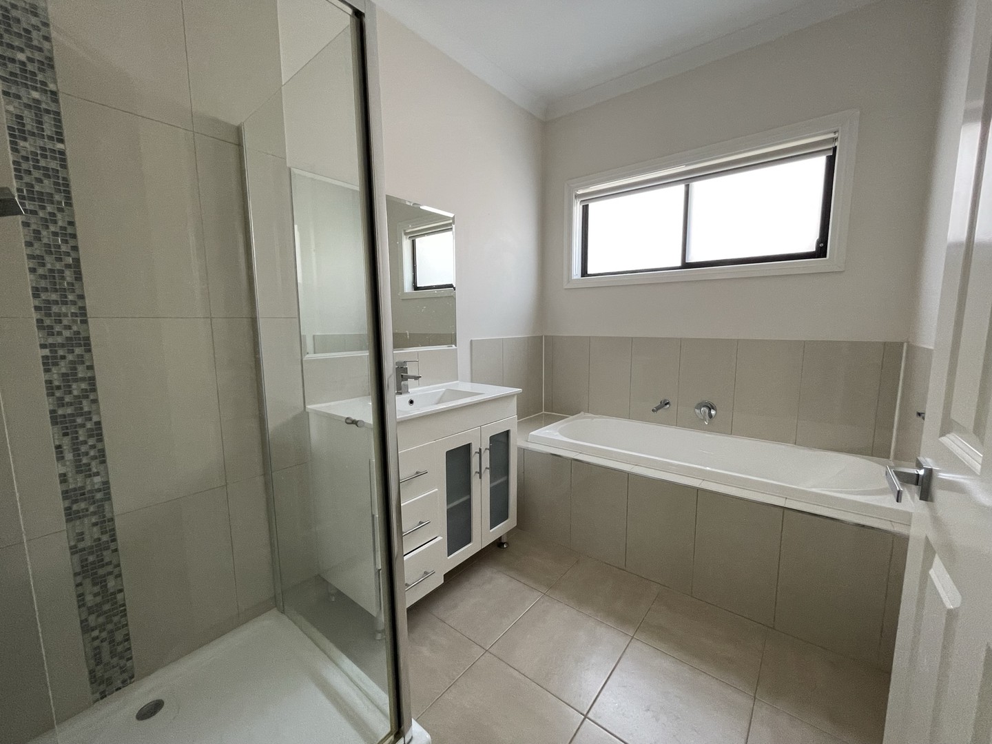 40 Buckland Hill Drive, Wallan East, VIC 3756, Wallan East - Thumbnail 8