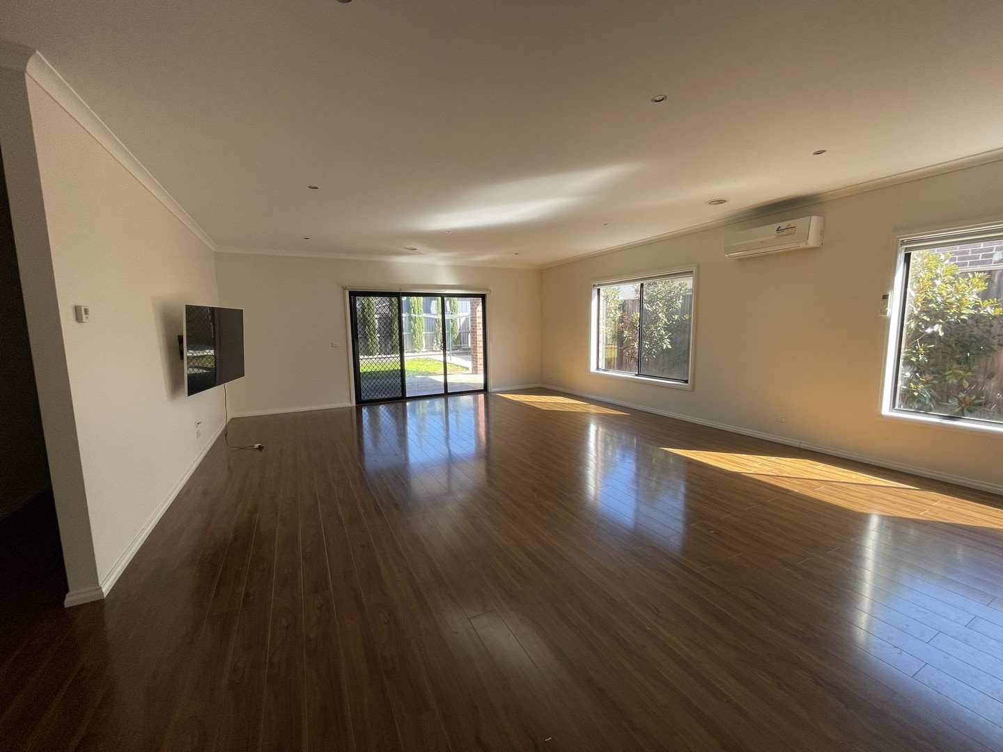 40 Buckland Hill Drive, Wallan East, VIC 3756, Wallan East - Thumbnail 3