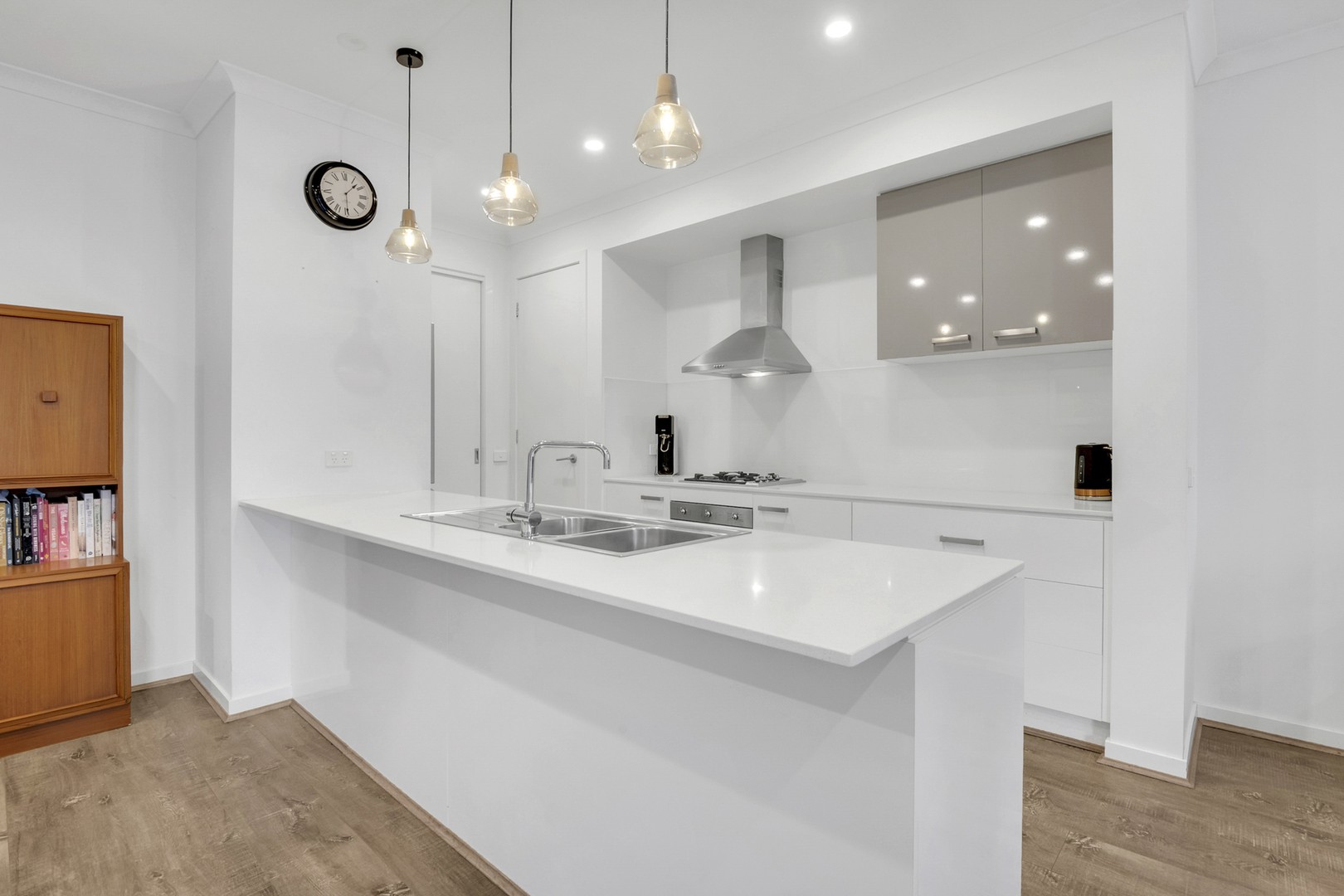 40 Cascade Terrace, Craigieburn, VIC 3064, Craigieburn - Thumbnail 2