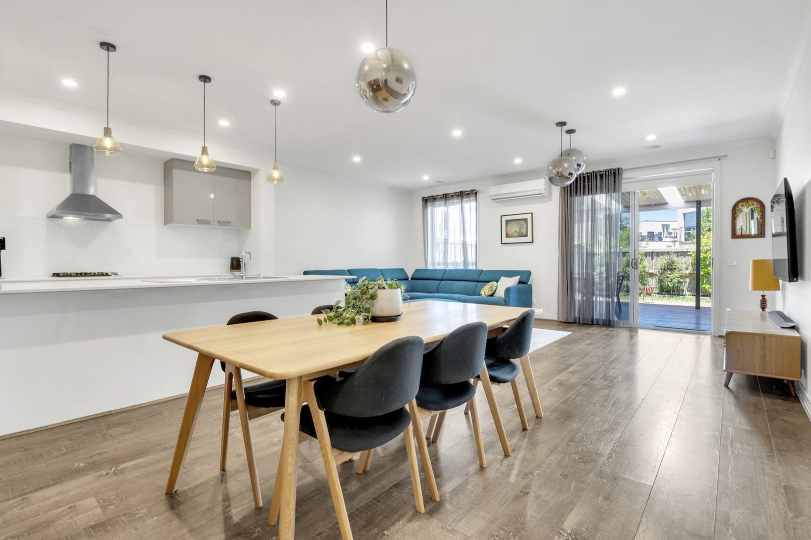 40 Cascade Terrace, Craigieburn, VIC 3064, Craigieburn - Thumbnail 5