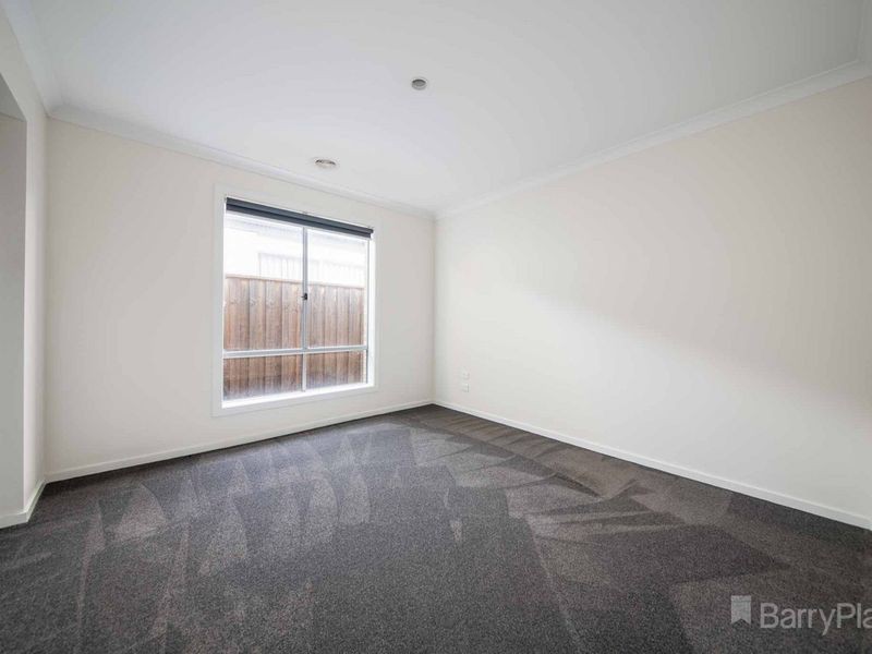 40 Cascade Way, Pakenham, VIC 3810, Pakenham - Thumbnail 4