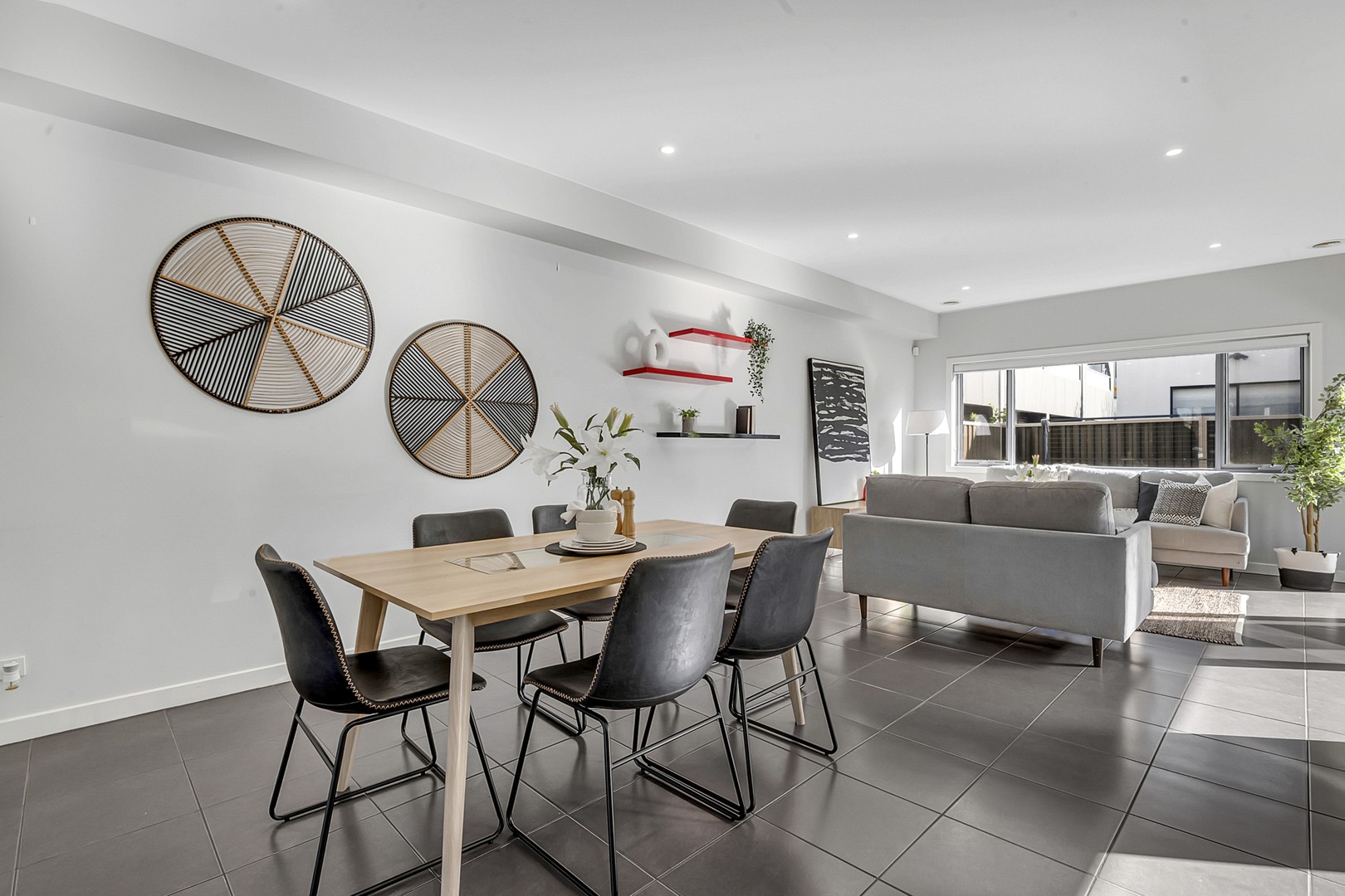 40 Clarendon Avenue, Craigieburn, VIC 3064, Craigieburn - Thumbnail 6
