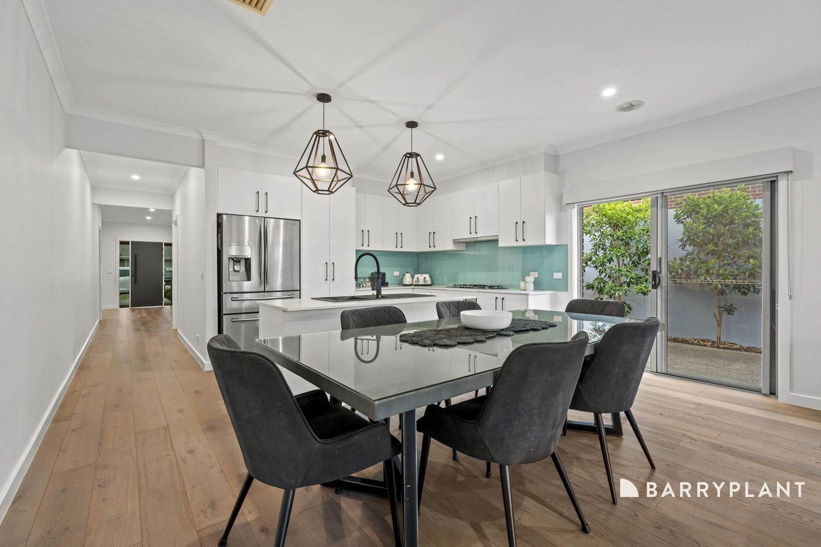 40 Dunraven Crescent, Doreen, VIC 3754 - Thumbnail 2 - 16/03/2026