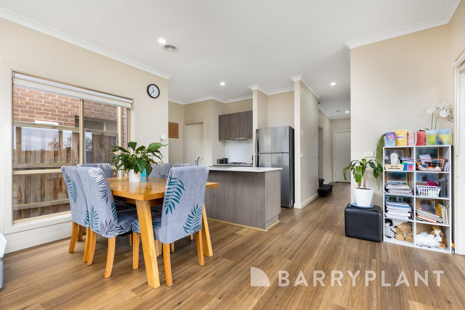 40 Featherbrook Drive, Point Cook, VIC 3030, Point Cook - Thumbnail 3