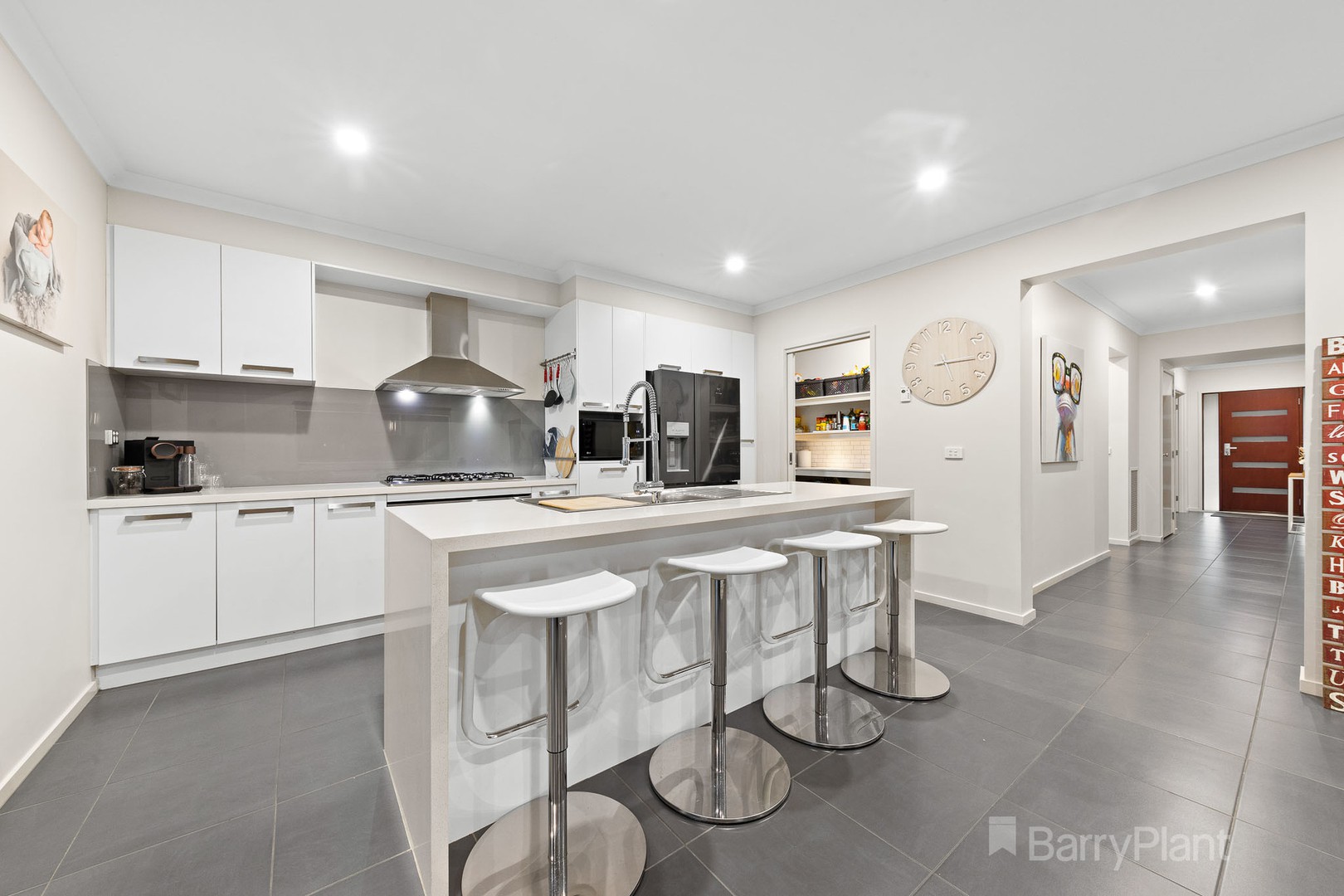 40 Hull Crescent, Pakenham, VIC 3810, Pakenham - Thumbnail 3