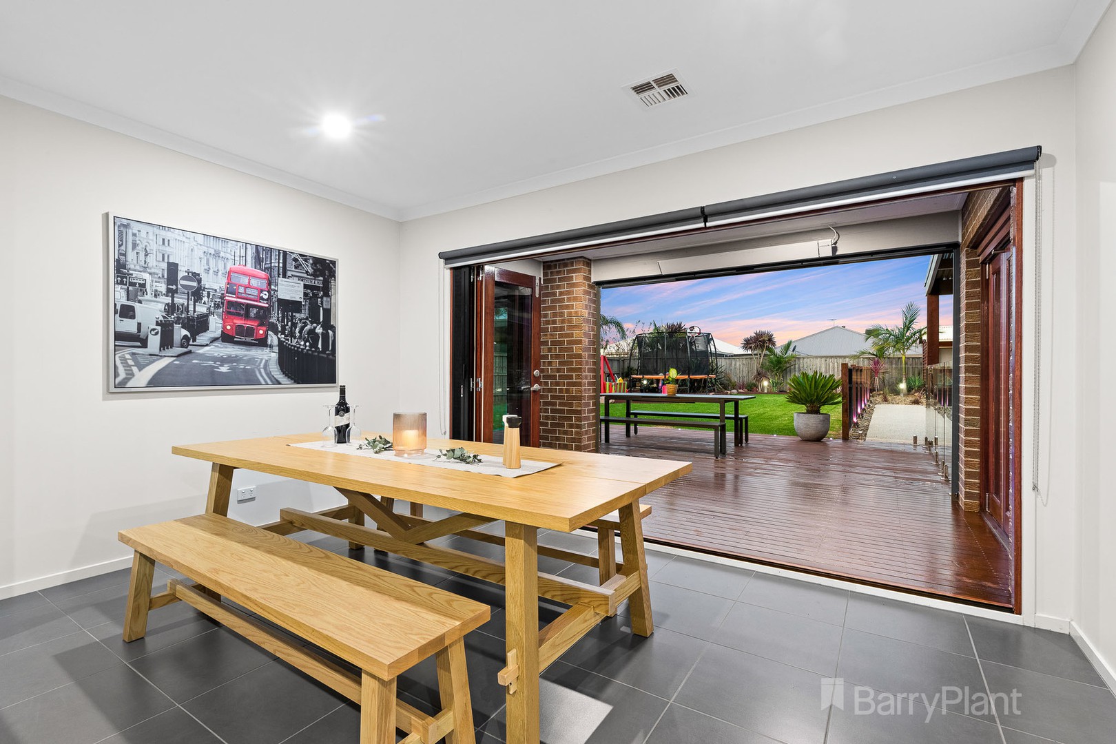 40 Hull Crescent, Pakenham, VIC 3810, Pakenham - Thumbnail 5