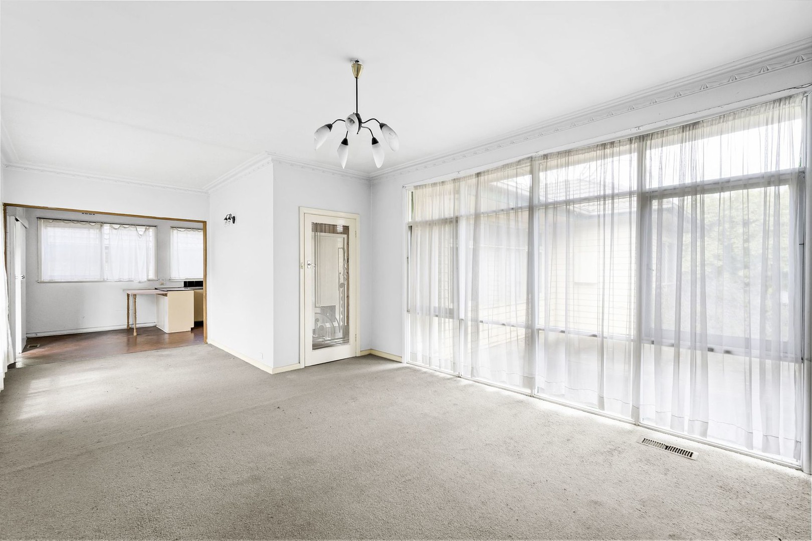 40 Jones Crescent, Rosanna, VIC 3084, Rosanna - Thumbnail 2