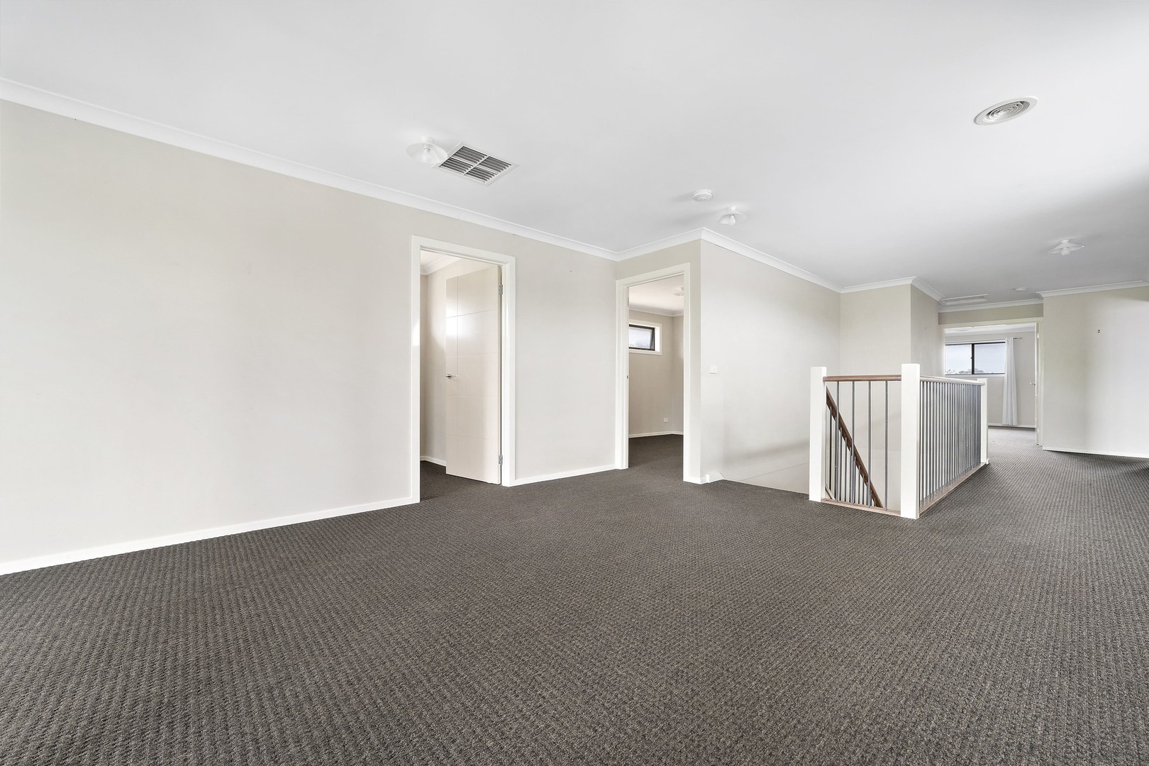 40 Kingsford Drive, Point Cook, VIC 3030, Point Cook - Thumbnail 4