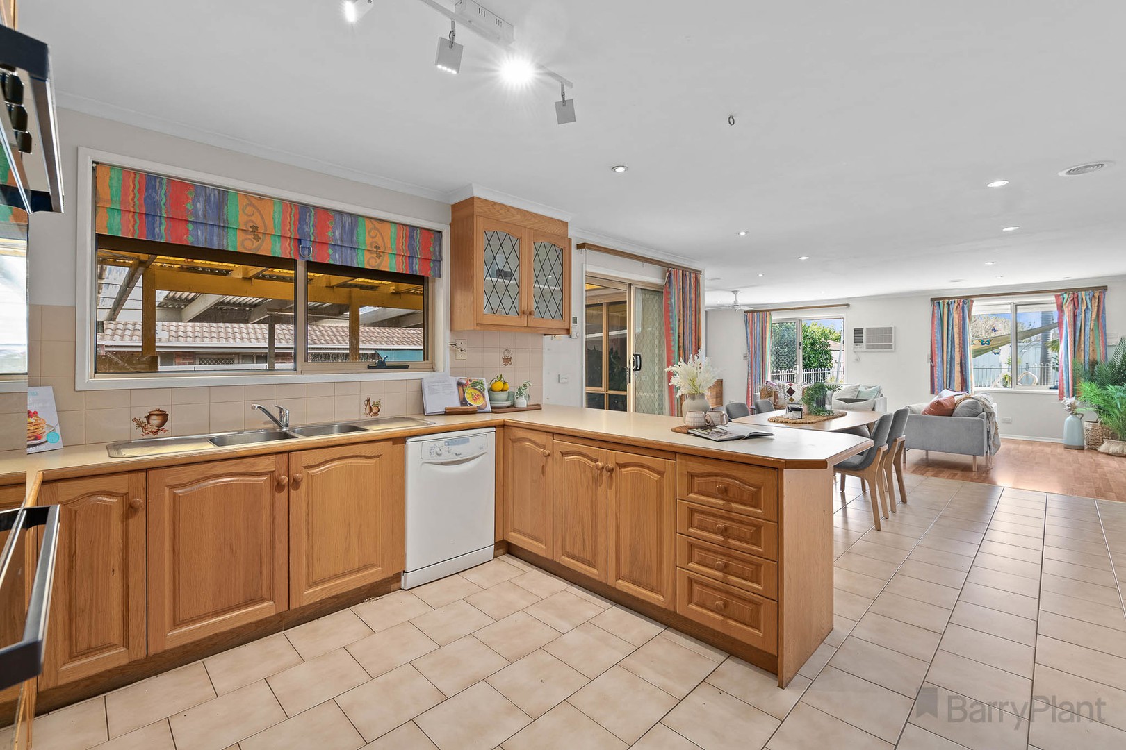 40 Lantana Drive, Narre Warren, VIC 3805, Narre Warren - Thumbnail 4