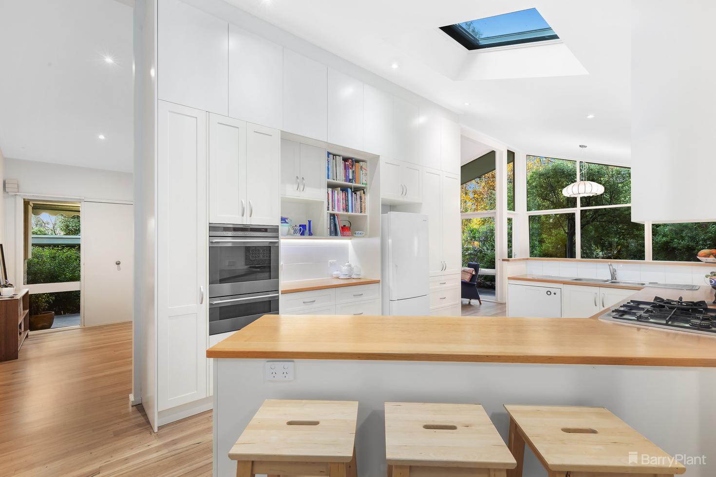 40 Lilian Parade, Eltham, VIC 3095, Eltham - Thumbnail 3