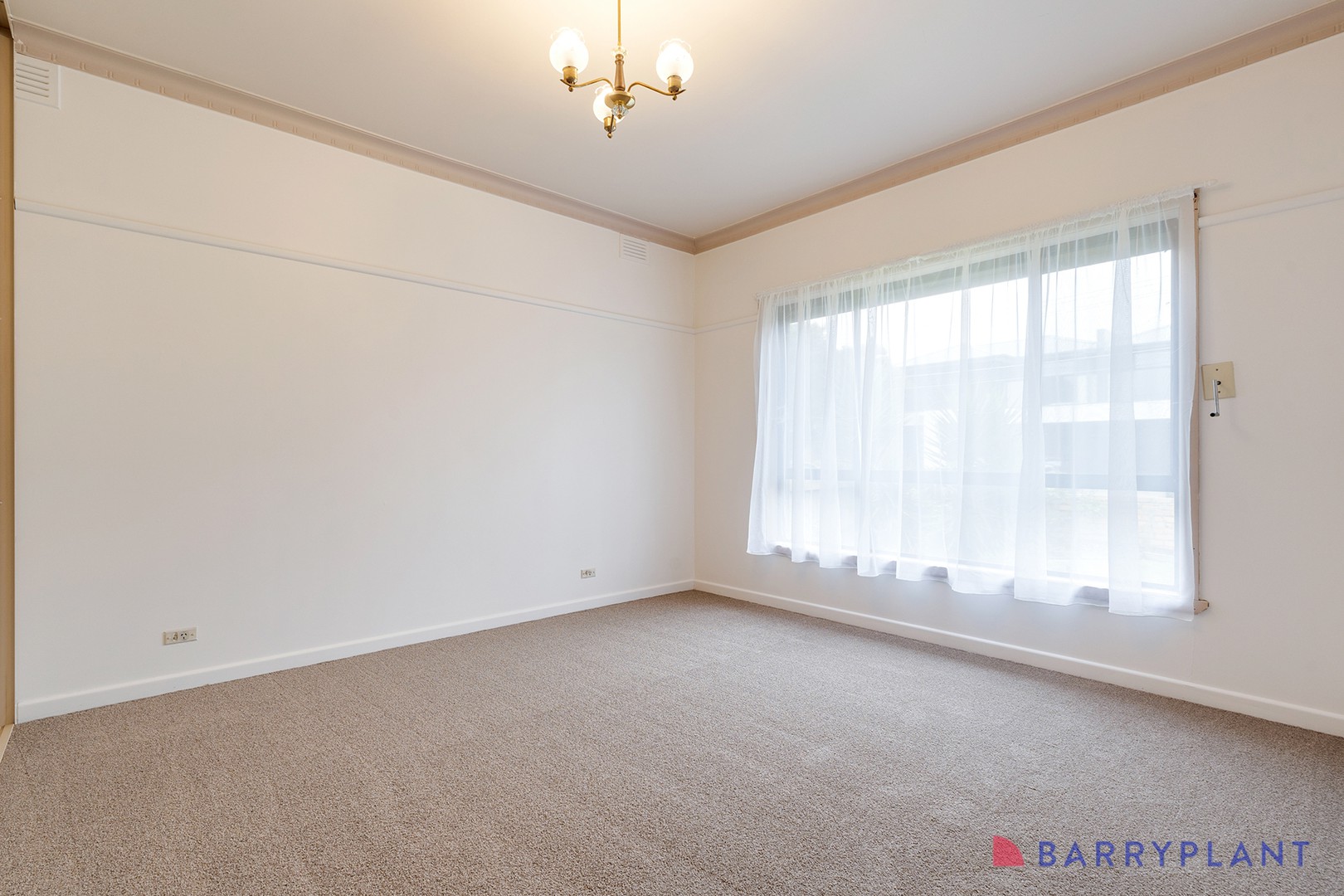 40 Lloyd Avenue, Reservoir, VIC 3073, Reservoir - Thumbnail 3