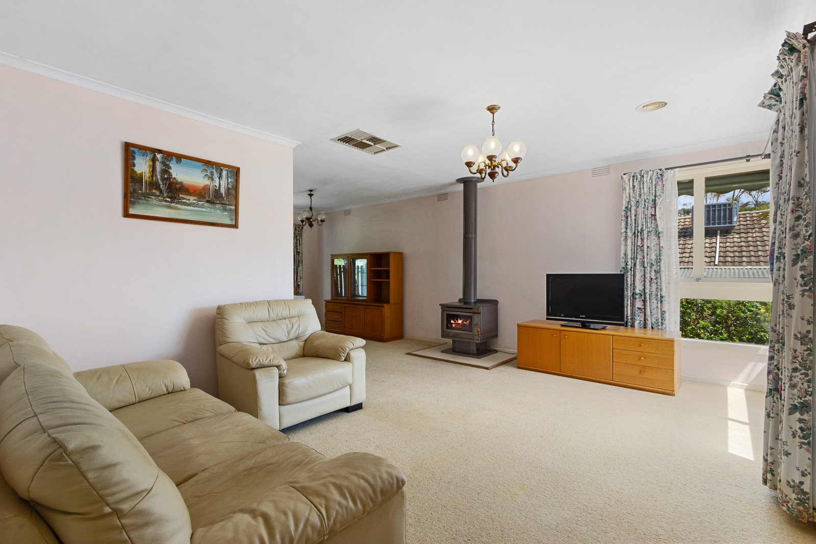 40 Manuka Drive, Boronia, VIC 3155, Boronia - Thumbnail 2