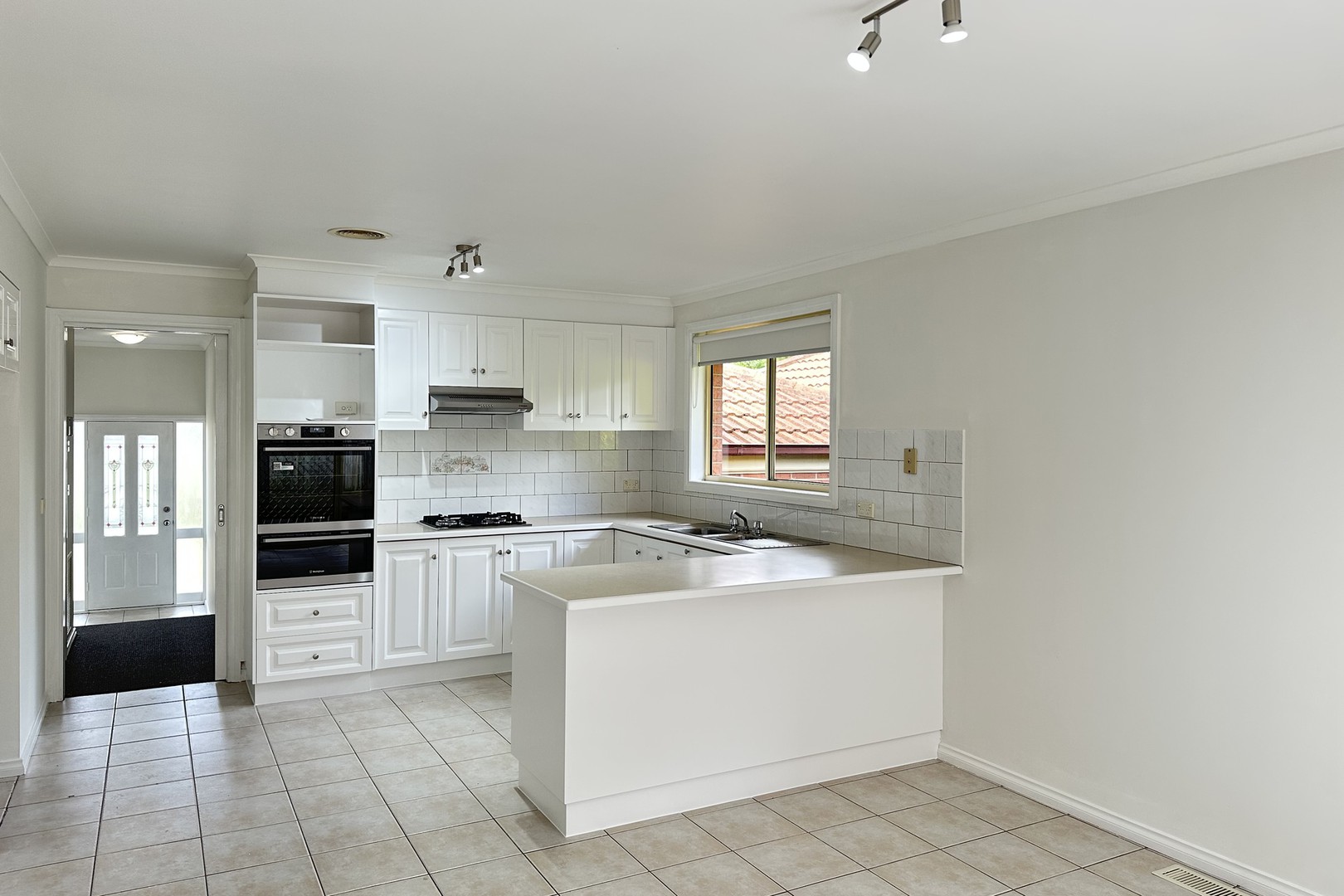 40 Mc Cabe Drive, Epping, VIC 3076, Epping - Thumbnail 2