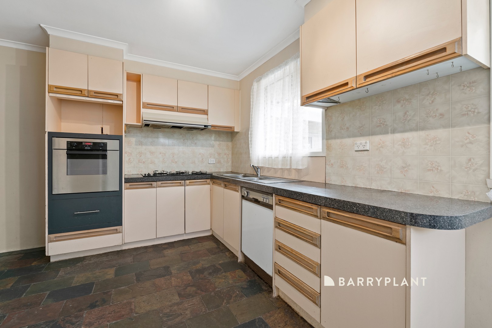 40 Meadow Wood Walk, Narre Warren, VIC 3805, Narre Warren - Thumbnail 4