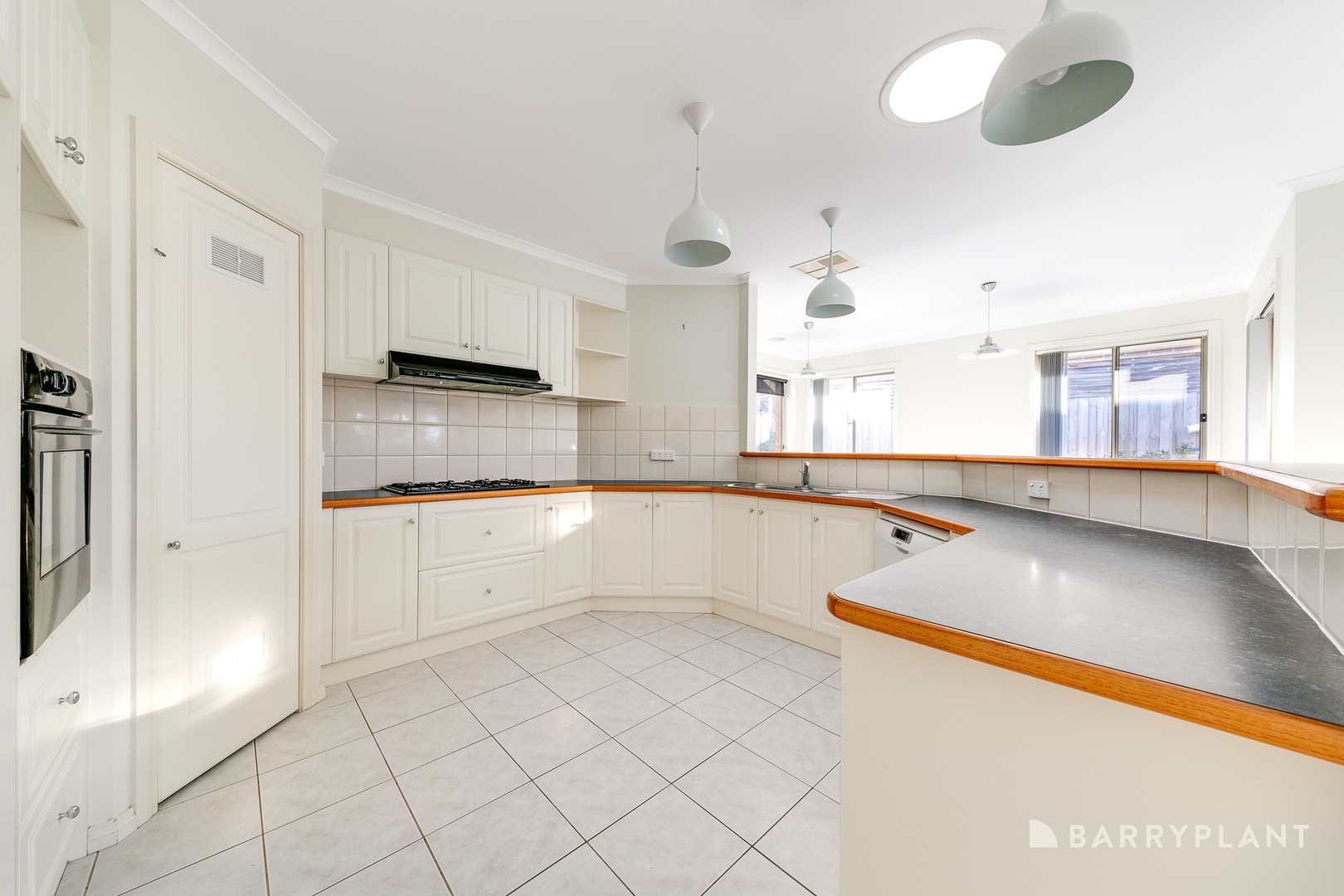 40 Parkwood Avenue, Narre Warren South, VIC 3805 - Thumbnail 1 - 18/01/2024