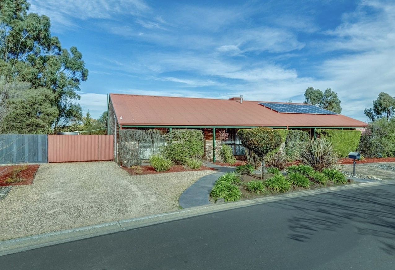 40 Piccolotto Drive, Melton West, VIC 3337 - Thumbnail 1 - 11/05/2026