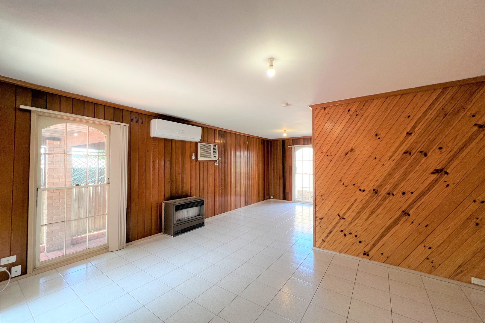 40 Pinoak Street, St Albans, VIC 3021, St Albans - Thumbnail 2