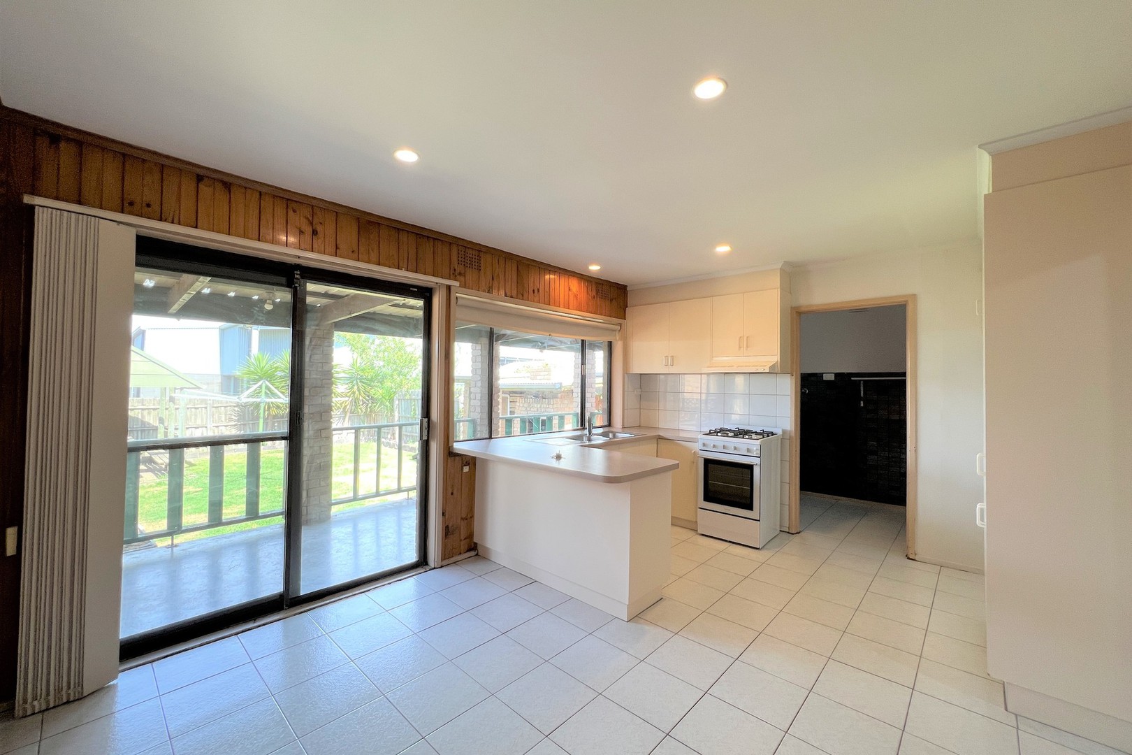 40 Pinoak Street, St Albans, VIC 3021, St Albans - Thumbnail 3