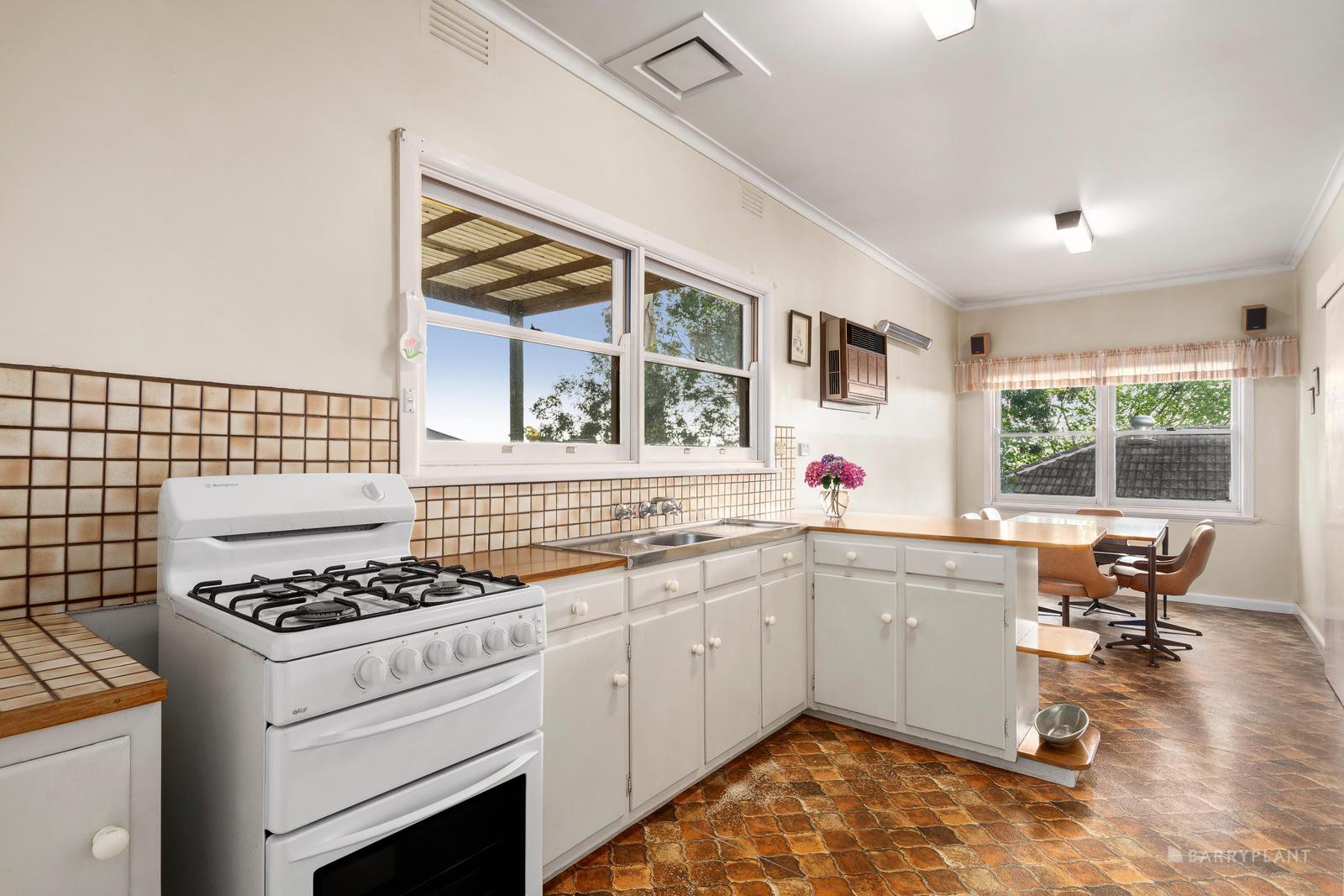 40 Rosella Street, Doncaster East, VIC 3109, Doncaster East - Thumbnail 5