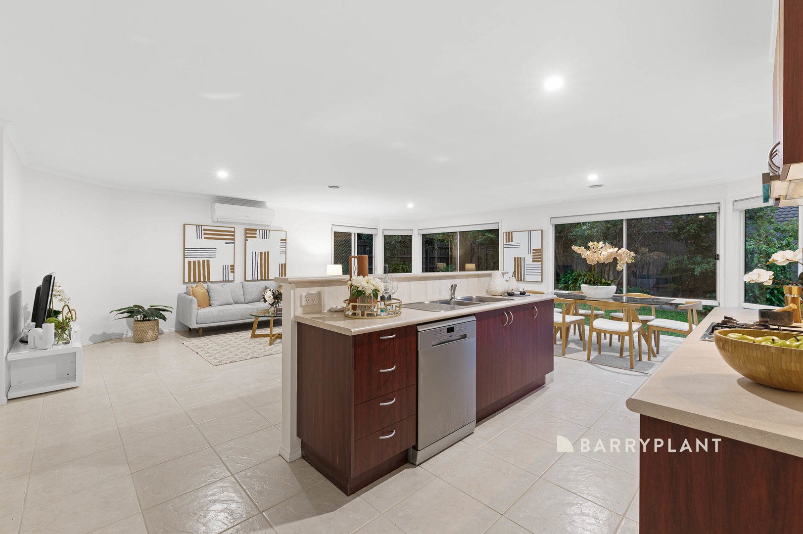 40 Sallybrook Circuit, Narre Warren, VIC 3805, Narre Warren - Thumbnail 3