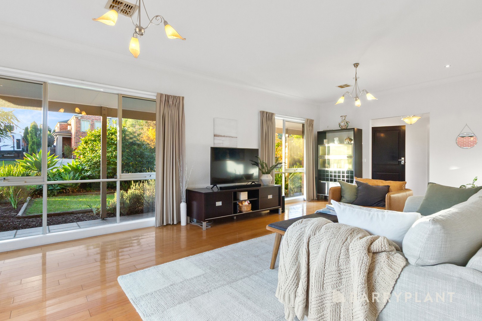 40 Seminary Crescent, Scoresby, VIC 3179, Scoresby - Thumbnail 2