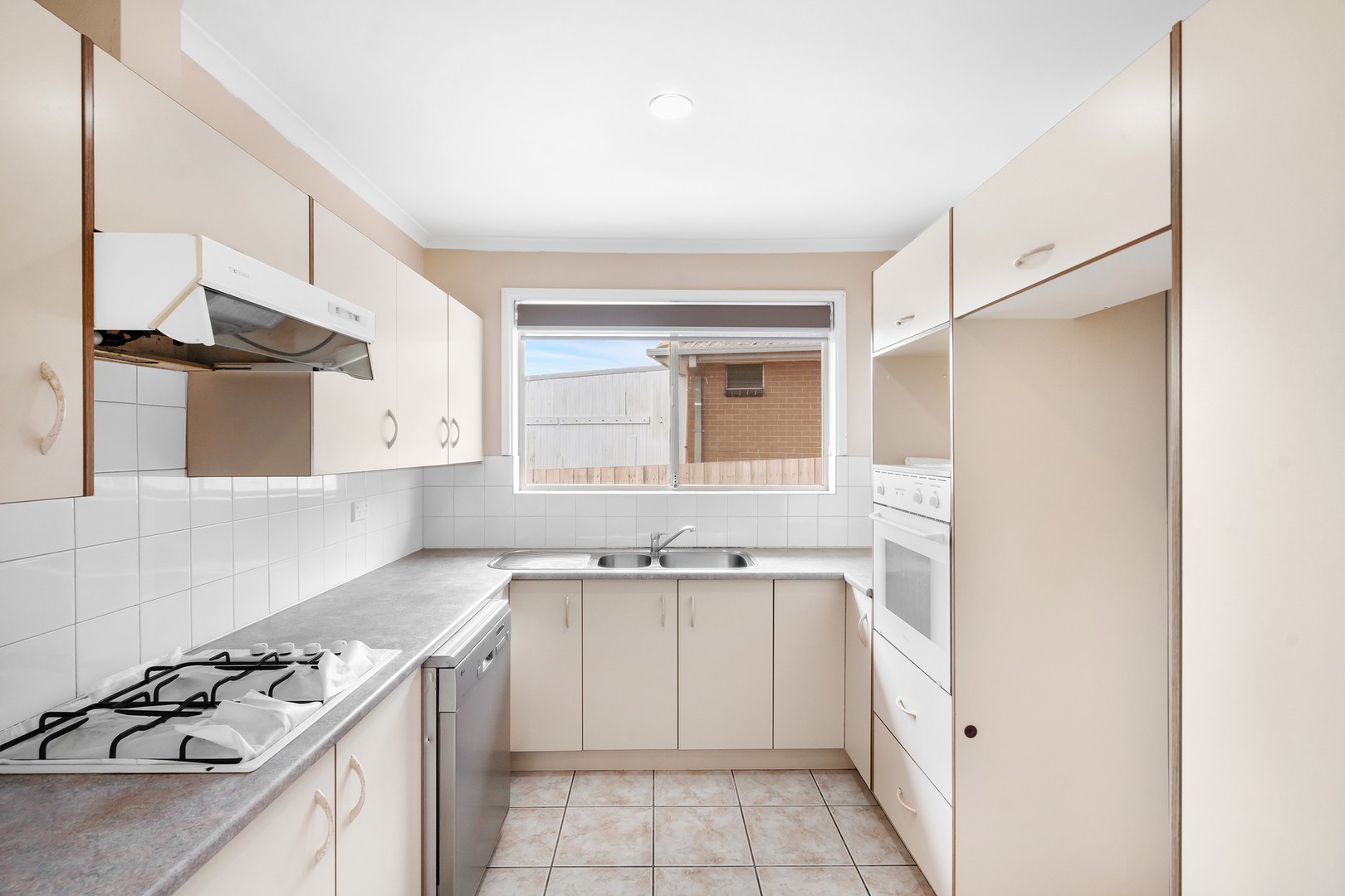 40 Stamford Crescent, Rowville, VIC 3178, Rowville - Thumbnail 2
