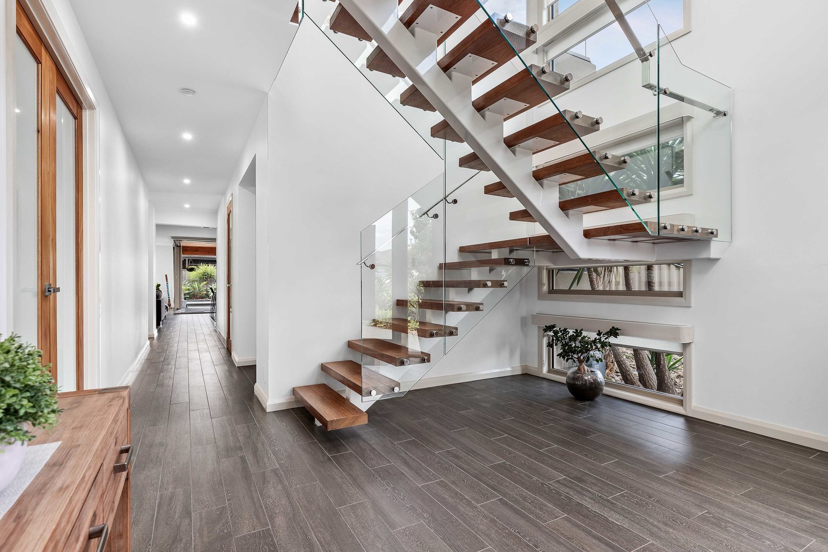 40 Sunningdale Drive, Hillside, VIC 3037, Hillside - Thumbnail 3