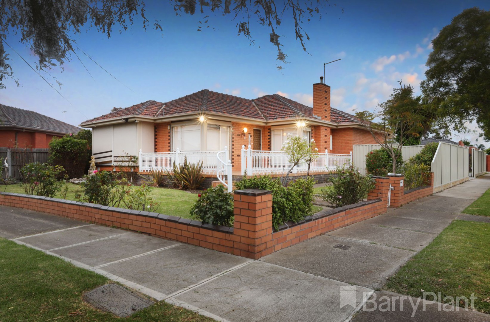 8 Warburton Highway, LILYDALE, Lilydale - Thumbnail 2