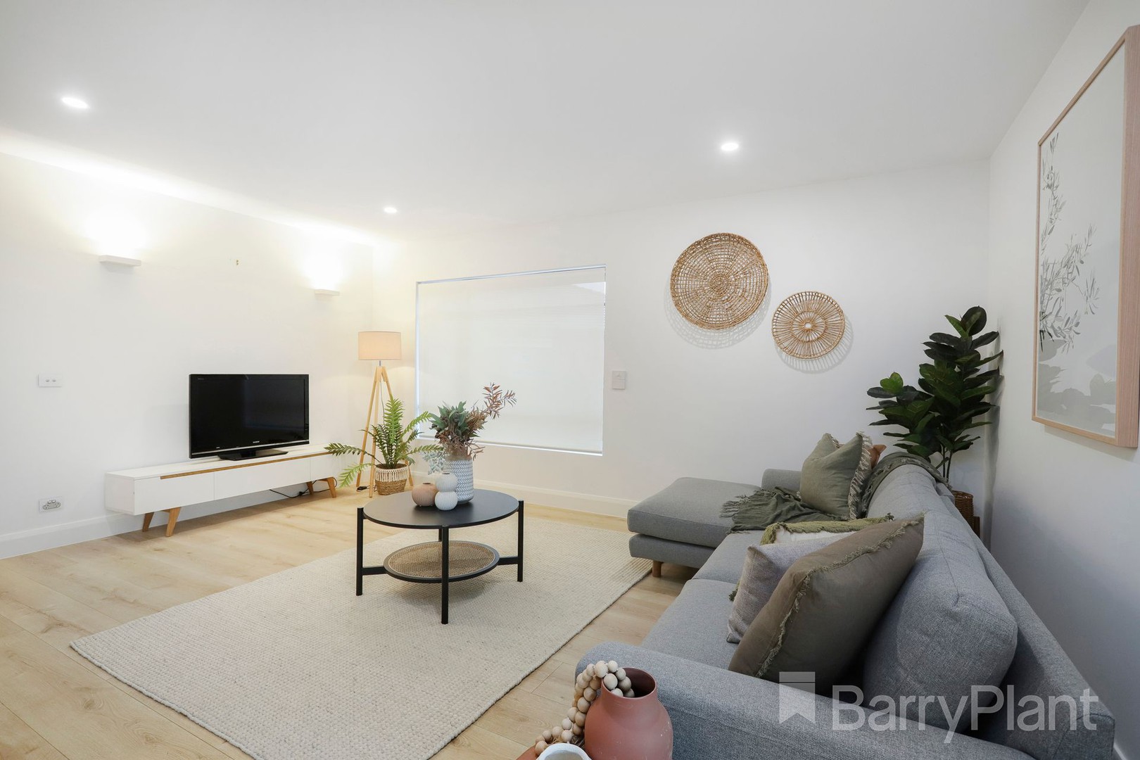 8 Warburton Highway, LILYDALE, Lilydale - Thumbnail 4