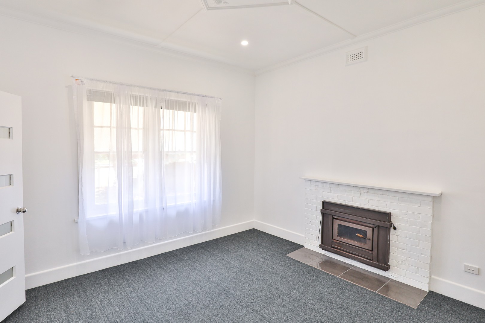 40 Walnut Avenue, Mildura, VIC 3500, Mildura - Thumbnail 5