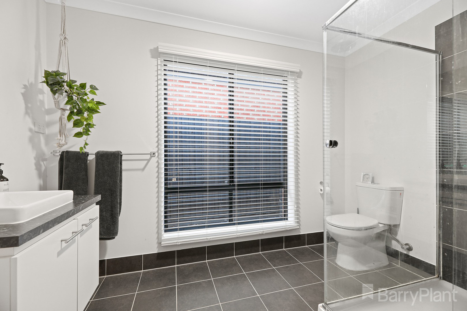 40 Waratah Street, Longwarry, VIC 3816, Longwarry - Thumbnail 5