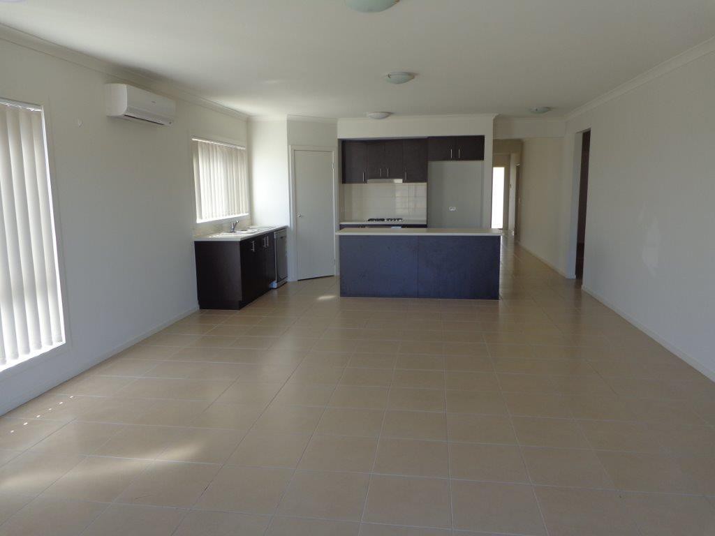 40 Warunda Parade, Point Cook, VIC 3030, Point Cook - Thumbnail 5