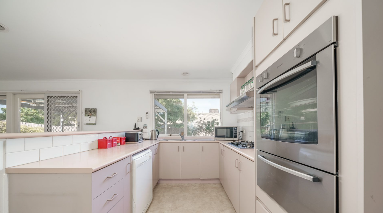 40 Warwick Road, Greensborough, VIC 3088 - Thumbnail 1 - 04/06/2025