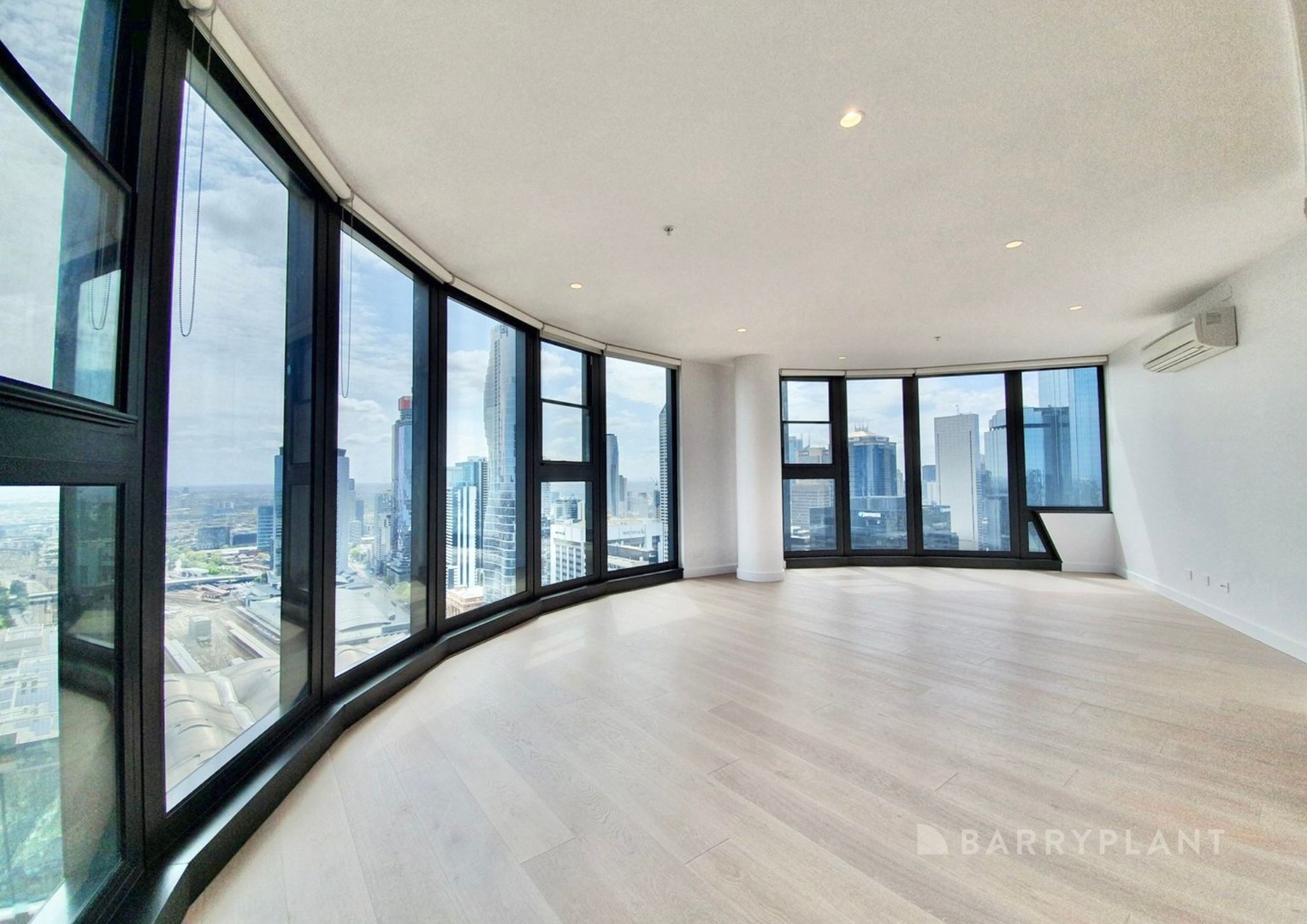 4001/628 Flinders Street, Docklands, VIC 3008 - Thumbnail 2 - 02/08/2024