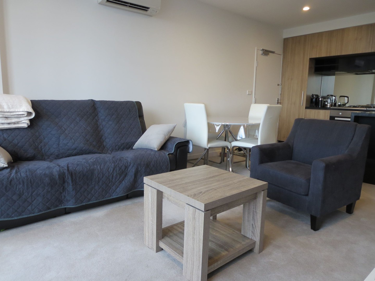401/1 Grosvenor Street, Doncaster, VIC 3108, Doncaster - Thumbnail 2