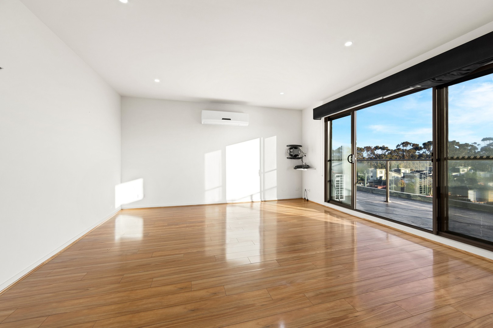 401/15 Pascoe Street, Pascoe Vale, VIC 3044 - Thumbnail 2 - 12/08/2026