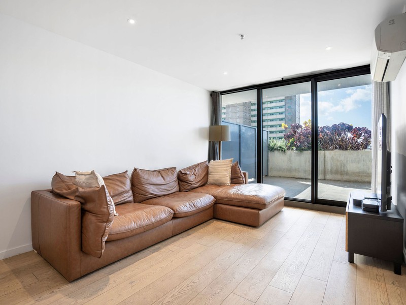 402/1 Ascot Vale Road, Flemington, VIC 3031 - Image - 17/09/2026
