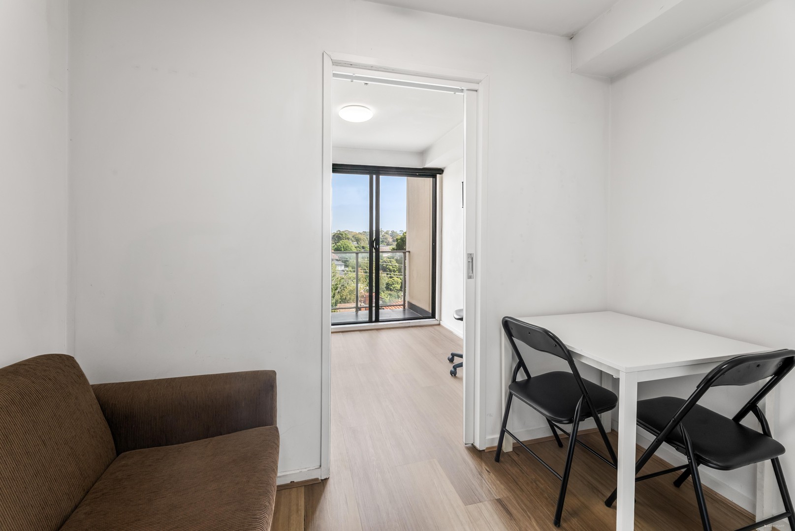 402/490 Elgar Road, Box Hill, VIC 3128 - Thumbnail 2 - 25/03/2026